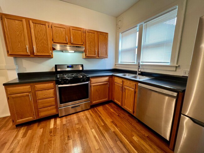 Building Photo - 7360 Pershing Ave