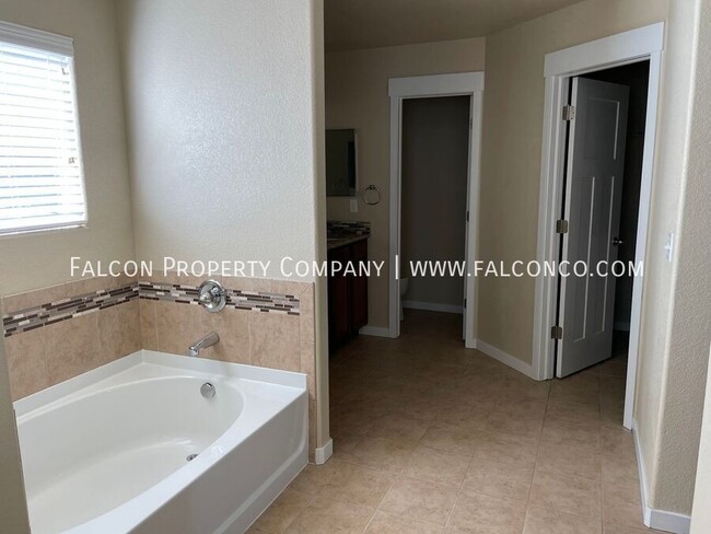 Building Photo - 2495 Reed Grass Way