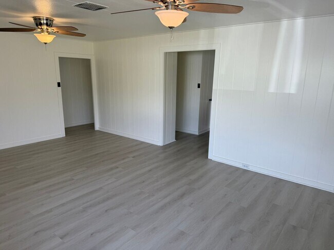 Building Photo - Newly Renovated 3-Bedroom, 1-Bathroom Sing...