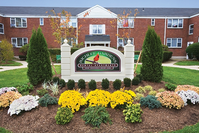 Primary Photo - Richlee Gardens