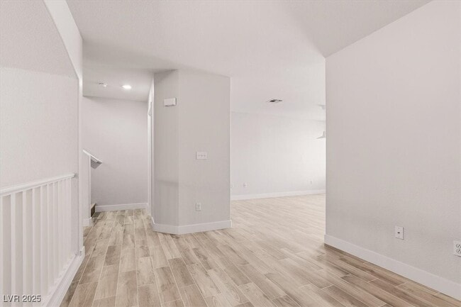 Building Photo - 2755 Fountain Ridge Ln