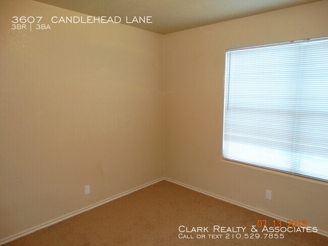 Building Photo - 3607 Candlehead Lane