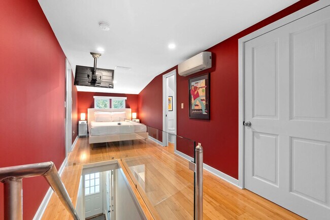 Building Photo - 17 Old Mission Ave