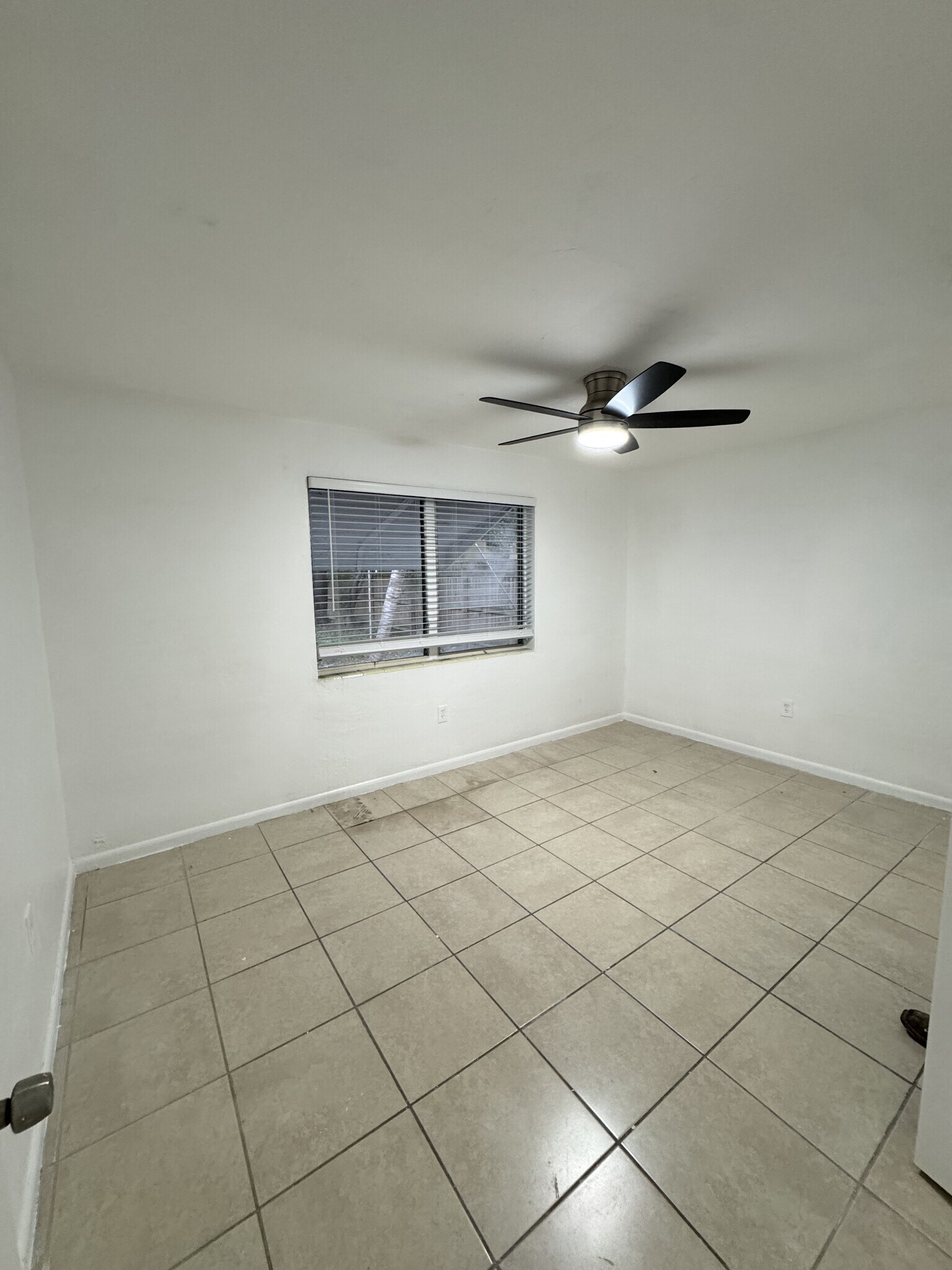 Building Photo - 1120 S D St