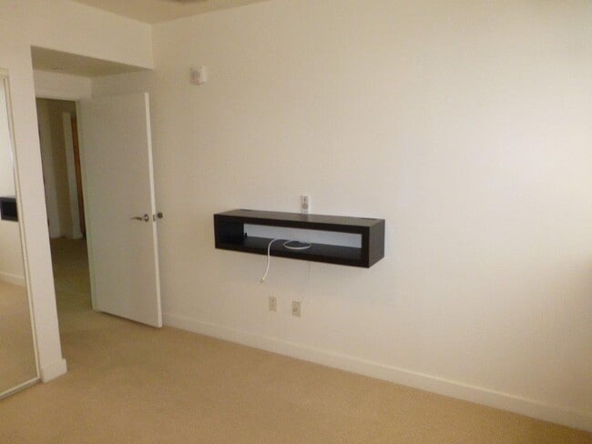 Building Photo - Keola Lai Condo - 2 bedrooms, 2 baths, 2 parking - Avail now!