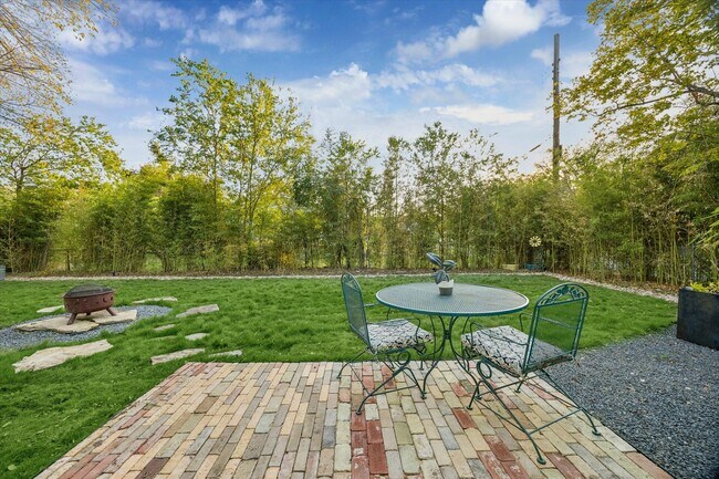 Building Photo - 4901 Prock Ln