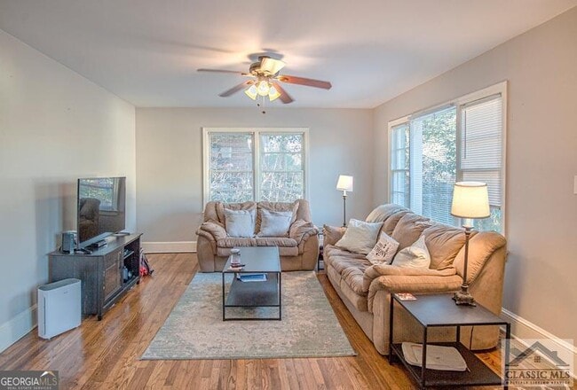 Building Photo - 129 Westover Dr