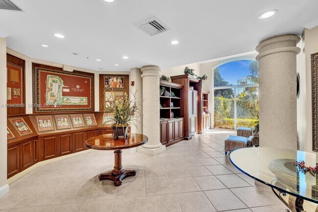 Building Photo - 17100 N Bay Rd