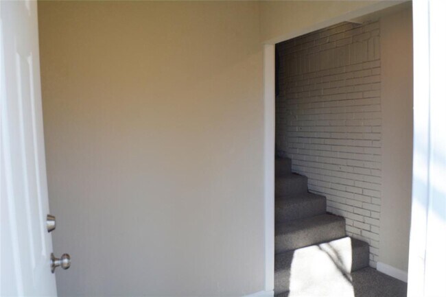 Building Photo - 3007 Grovey St