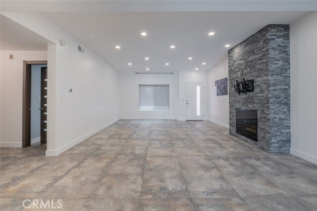 Building Photo - 6828 Laurel Canyon Blvd