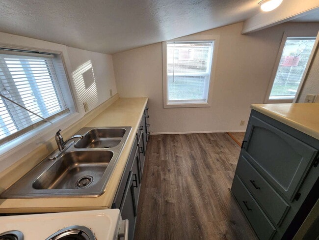 Building Photo - Studio in Sequim