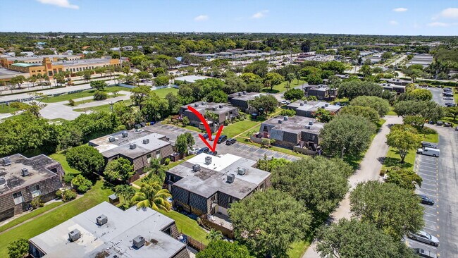 Building Photo - 1590 Forest Lakes Cir