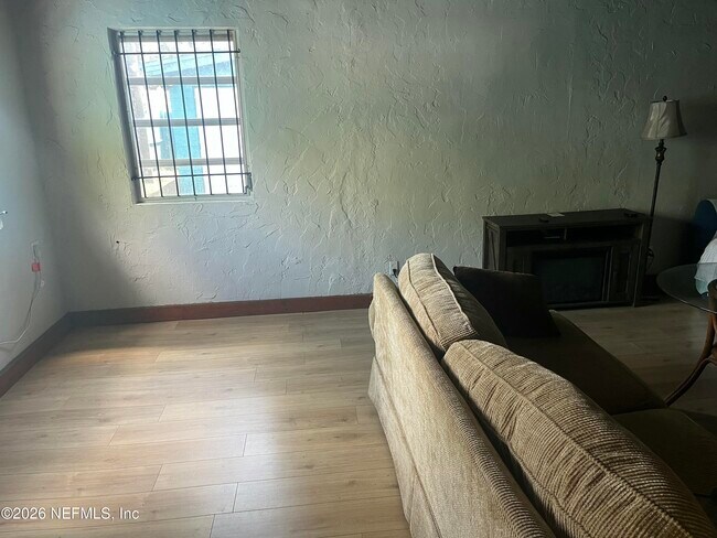 Building Photo - 1181 US-17