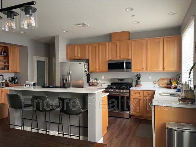 Building Photo - 1715 Cal Orchid Pl