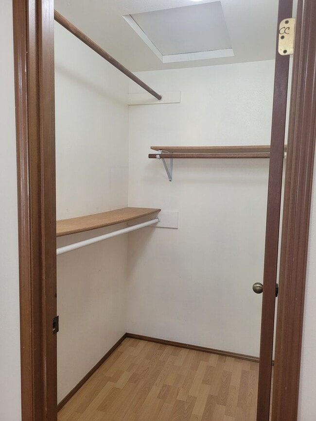 Building Photo - ? Spacious 3-Bedroom Rambler with Vaulted ...