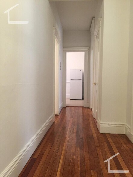 Primary Photo - 116 Warren St