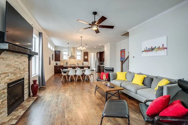 Building Photo - Furnished 6BR House in the Heart of Nashville