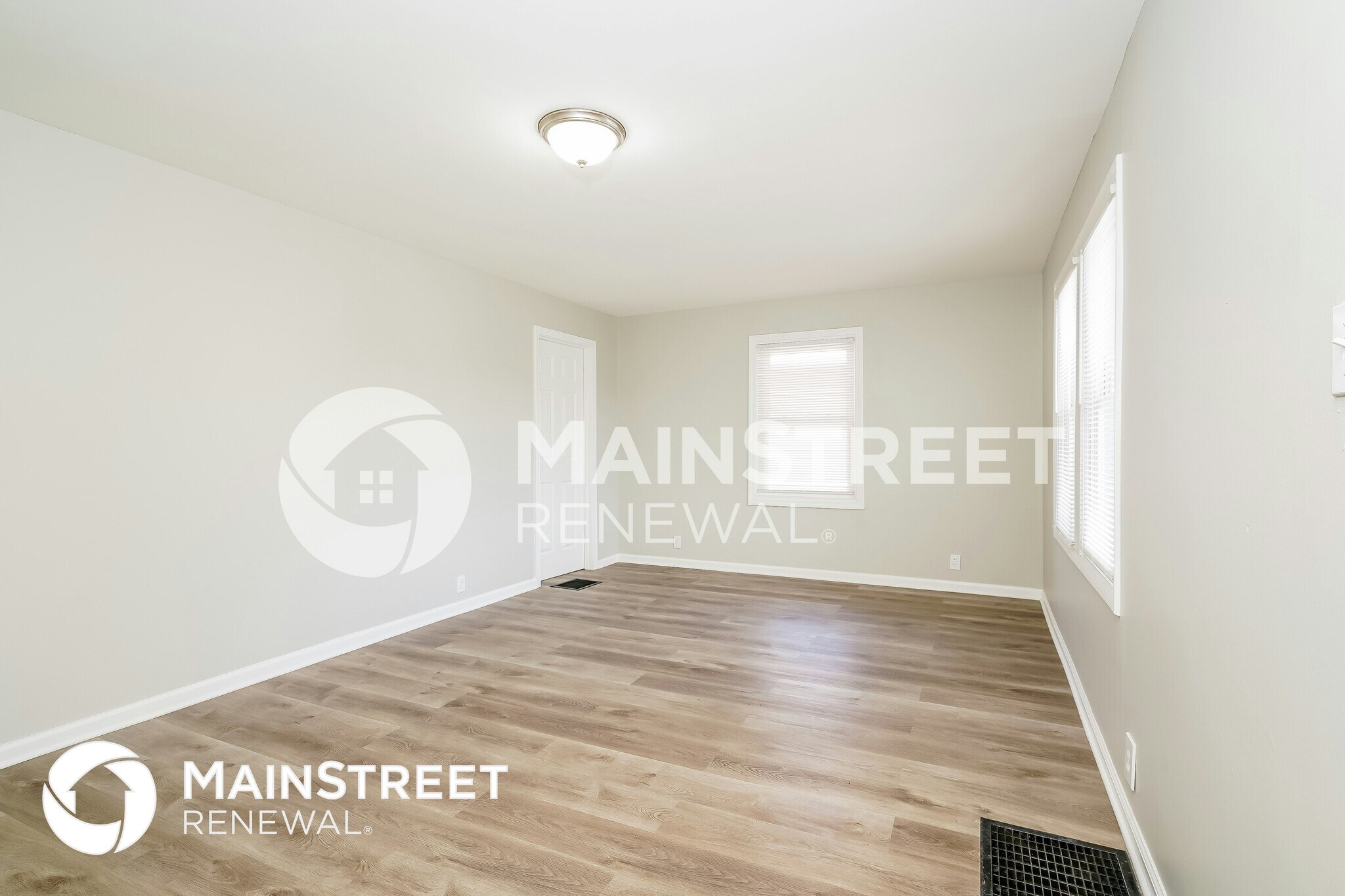 Building Photo - 340 S Dearborn St