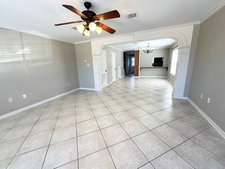 Building Photo - 438 Vieux Carre