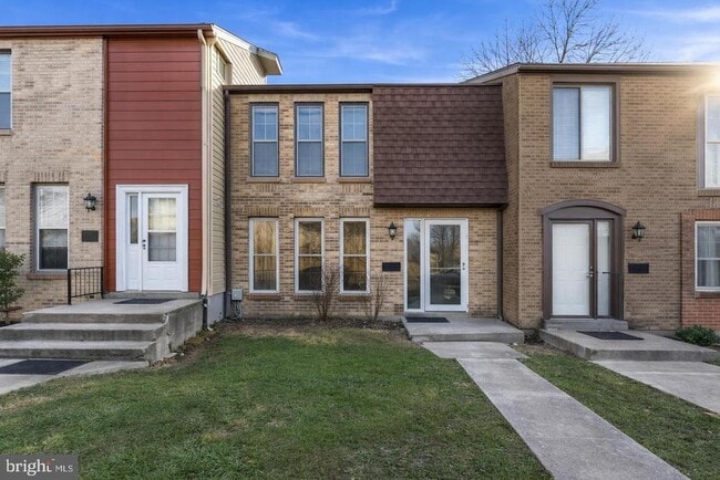 Building Photo - 6911 Cipriano Woods Ct