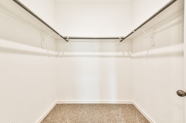 Building Photo - 122 Wickersham