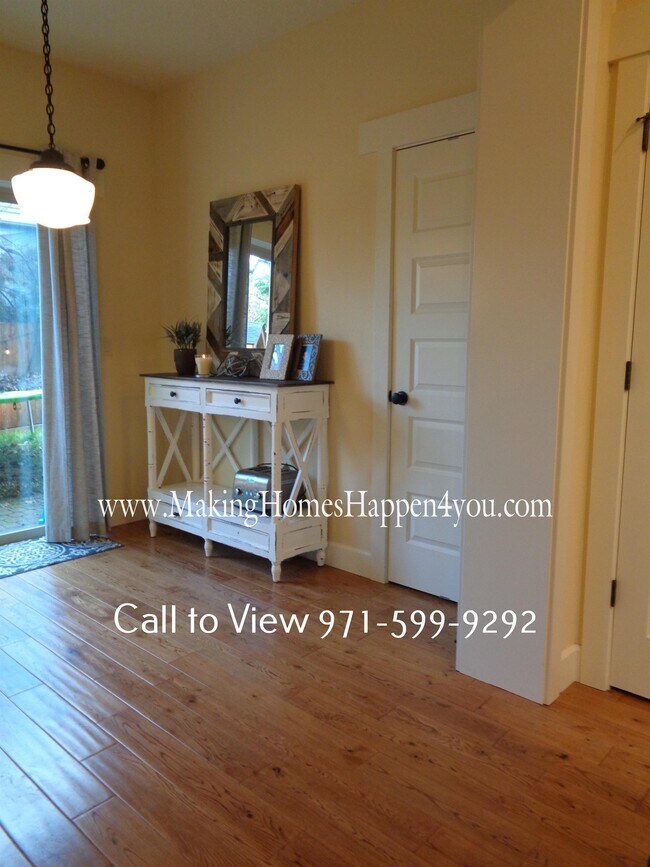 Building Photo - 1778 Schoolhouse Ct NW