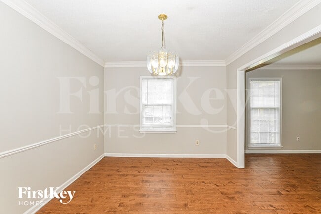 Building Photo - 5819 Fox Lair Ave