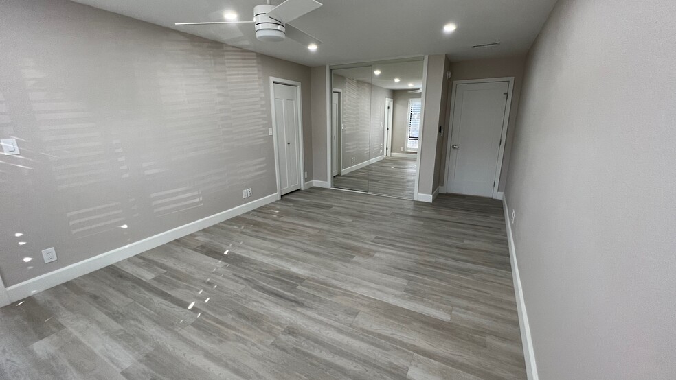 Building Photo - 4500 Whitsett Ave