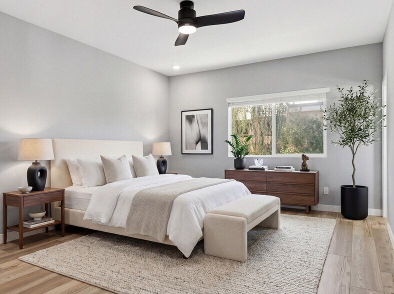 Building Photo - 8460 N 22nd Dr