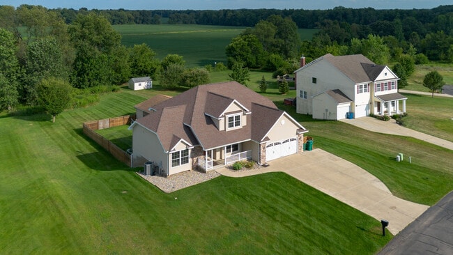 Building Photo - 12912 Silver Springs Ln
