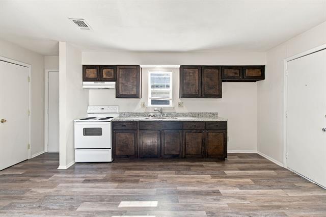Building Photo - 1536 Coral Cut Off