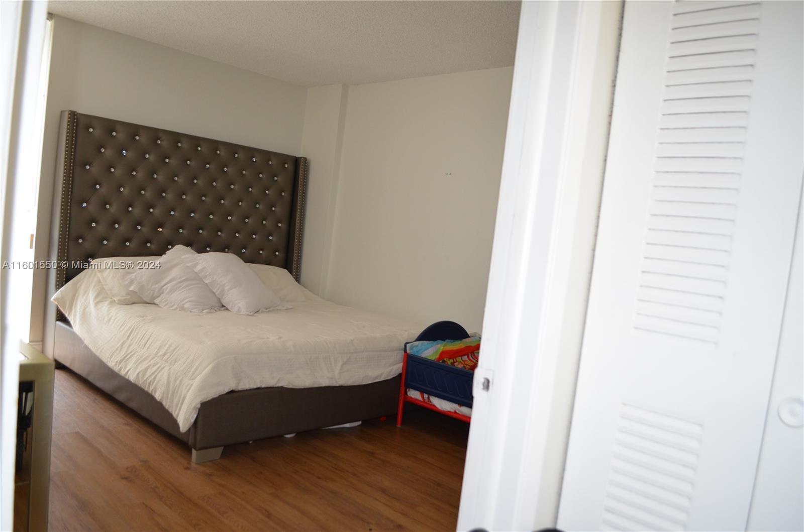 Building Photo - 7125 NW 186th St