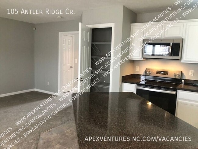Building Photo - 105 Antler Ridge Cir
