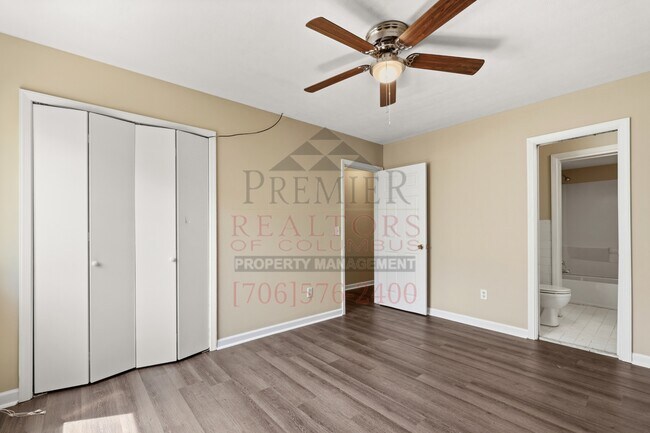 Building Photo - 520 Asa Dr