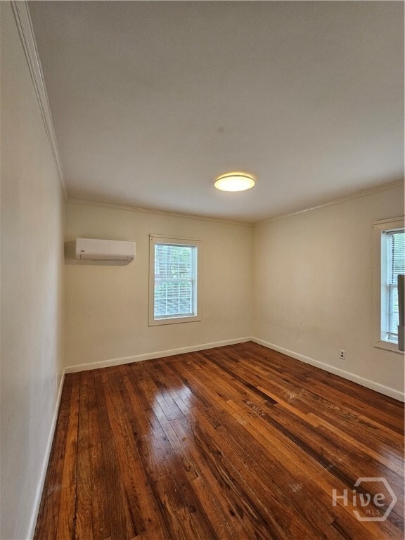 Building Photo - 1134 E 53rd St