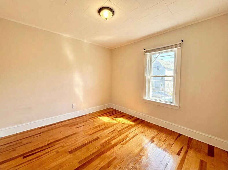 Building Photo - 45 Slater St