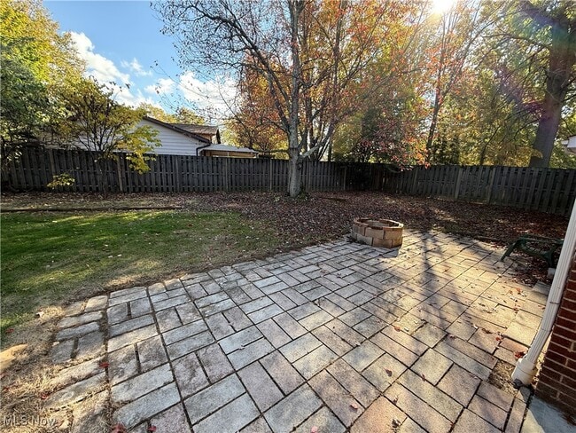 Building Photo - 30871 Lorain Rd