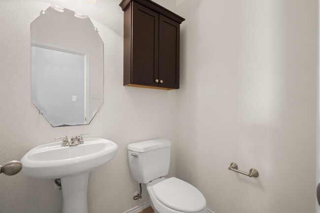 Building Photo - 4617 Tiddle Ln