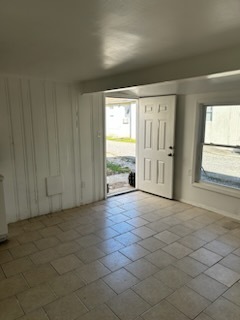 Building Photo - 1 Bed & 1 BR! Available now!!