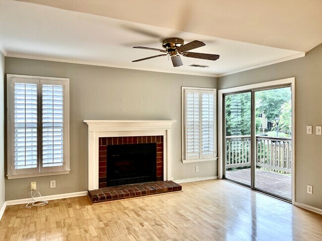 Building Photo - CONVENIENT AND AFFORDABLE