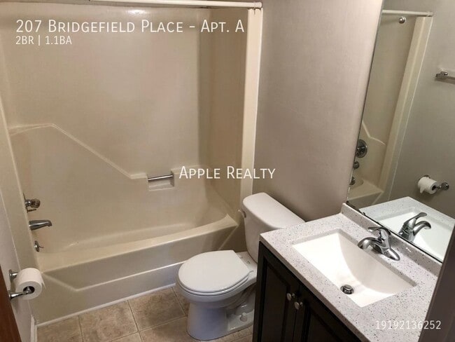 Building Photo - 207 Bridgefield Pl