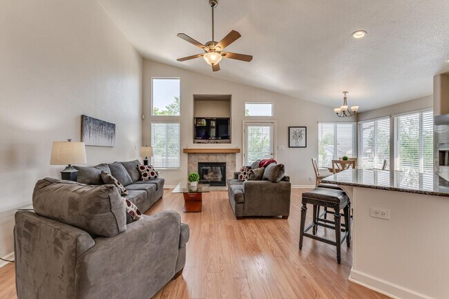 Building Photo - FULLY FURNISHED Sparks home with all utilities included and flexible lease options