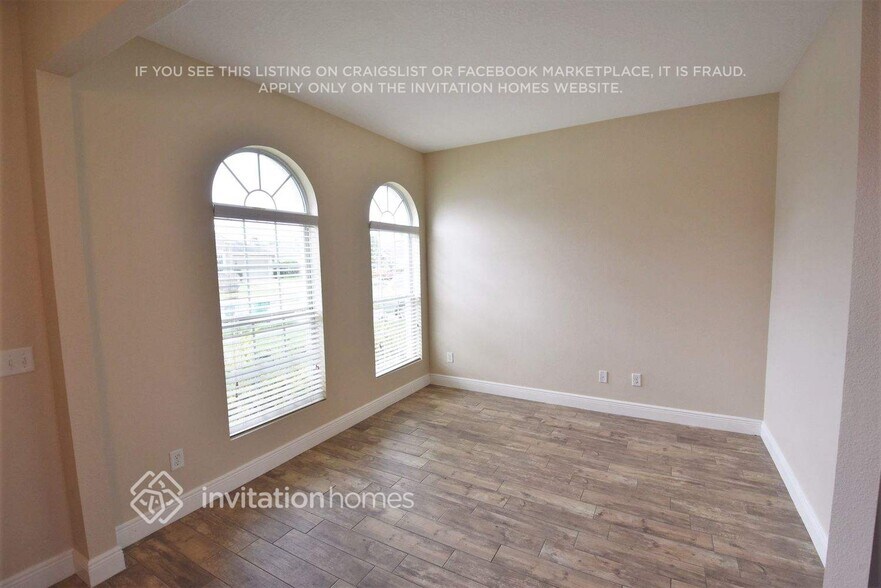 Building Photo - 612 Grassy Stone Dr