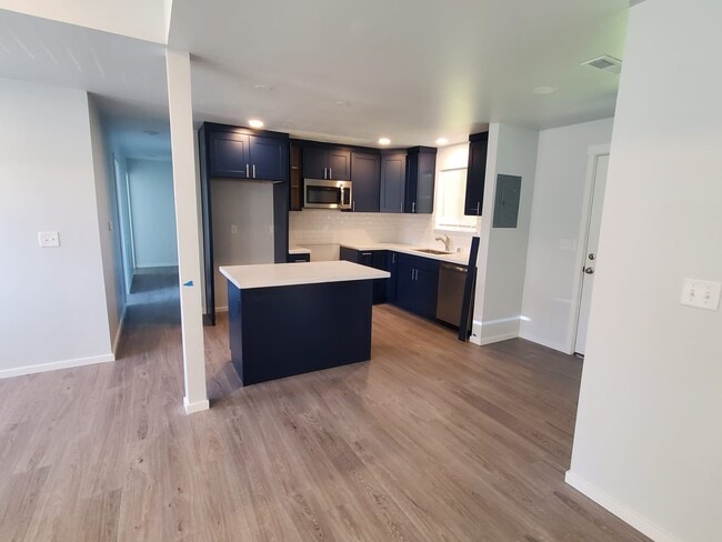 Building Photo - 12402 8th Ave SW