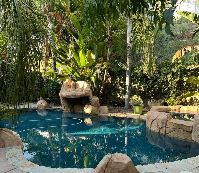 Building Photo - 42756 Portraits Ln