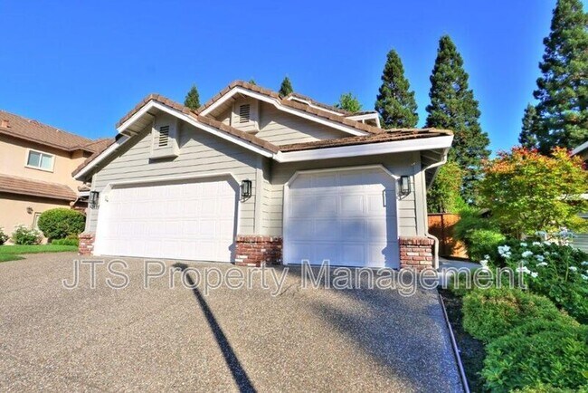 Building Photo - 2696 Prestwick Dr