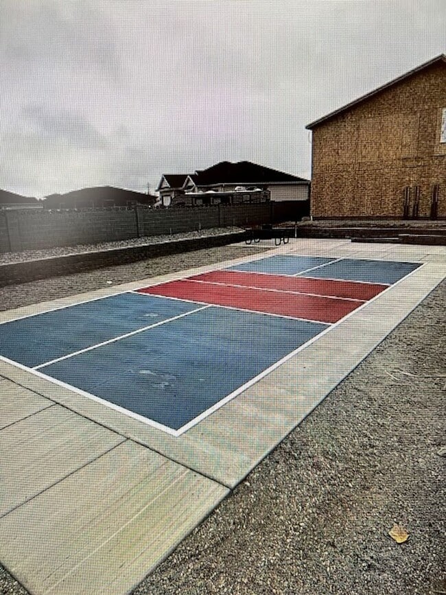 Building Photo - Near New In Cedar Reserves, Move In Specials!