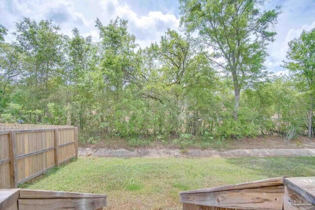 Building Photo - 229 Camellia Dr