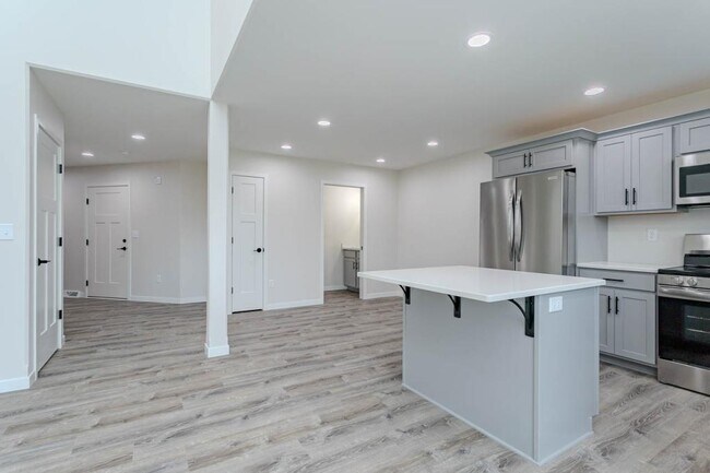Building Photo - 3504 Green Pastures Ln