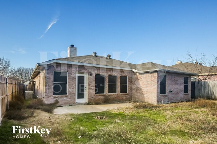 Building Photo - 6408 Stonewater Bend Trail
